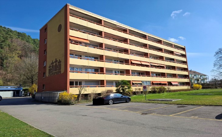 Wohnung (vermietet) im 4. Stock und Autoeinstellboxe